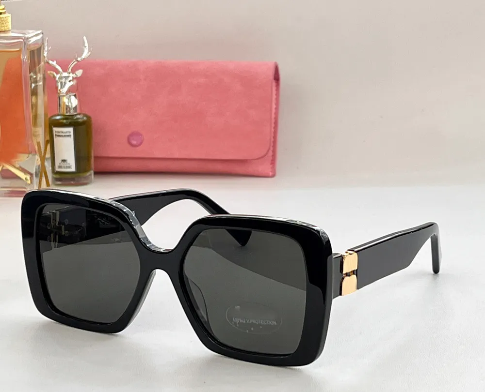 여성 Sunnies Gafas de Sol Designer Sunglasses Shades Occhiali da Sole UV400 보호 안경