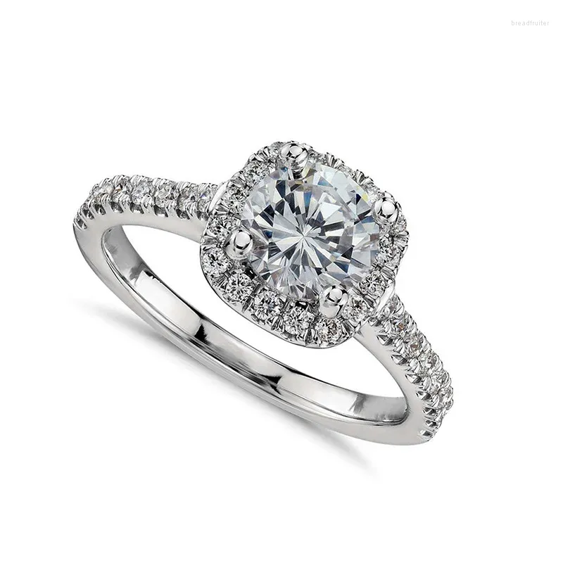 Küme halkaları lüks parlayan kare kare kristal düğün partisi kadınlar için gümüş renk klasik gelin parmak yüzüğü mücevher karısı yıldönümü hediyesi