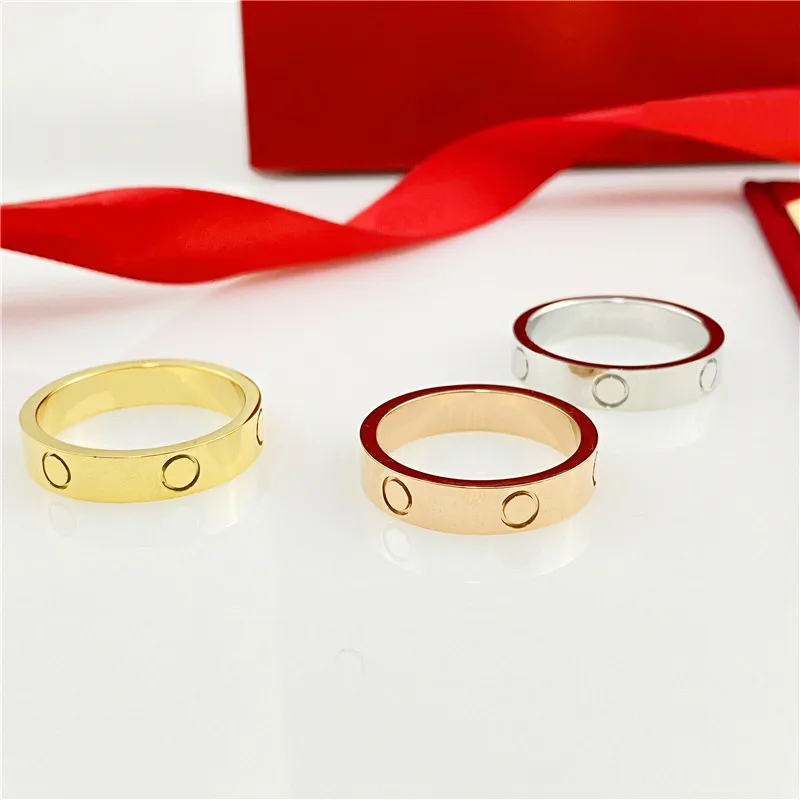 2024 Designer Ring Rose Love Ring For Woman Classic Designer Jóias Gold Ring Men Mulheres Ring Jóias de luxo para casal Anéis de presente Jóias de aço inoxidável