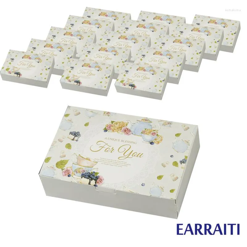 Enrole de presente 20/50pcs Candy Box Wedding Flower Paper Boxes Favors Favors embalagem Cupcake de aniversário de agradecimento