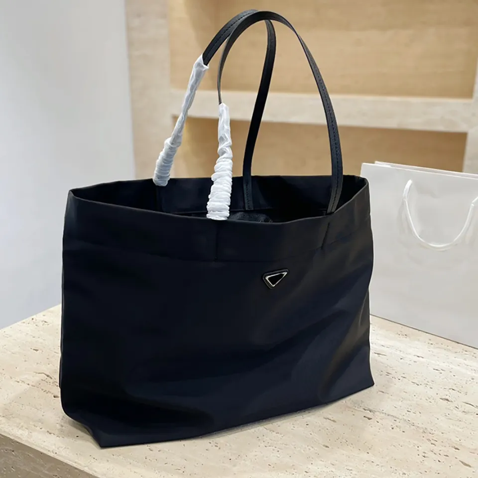FREDsBRUDER Shoulder Bag Mellow Max Rose | Buy bags, purses & accessories  online | modeherz