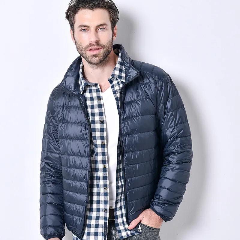 LL nuovo piumino leggero e leggero da uomo con colletto rialzato, cappotto corto casual da uomo di grandi dimensioni, vestibilità slim, cappotto caldo