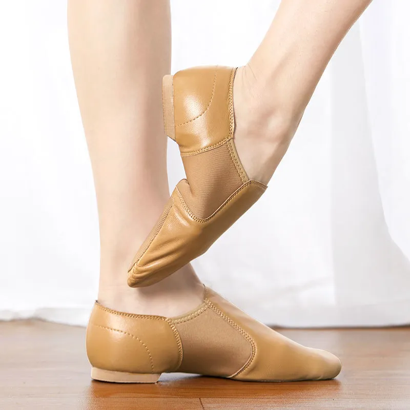 46 Chaussures hommes Généralités en cuir pantoufles douces de danse douce femme gymnastique Unisexe Slip on Jazz Dance Shoe 230411