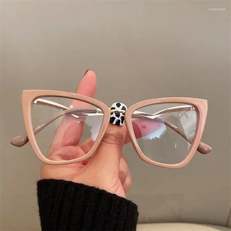 Sunglasses Cat Eye Anti Blue Light Blocking Glasses Women Curved Alloy Legs Transparent Lens Eyeglasse Filter Reduces Female