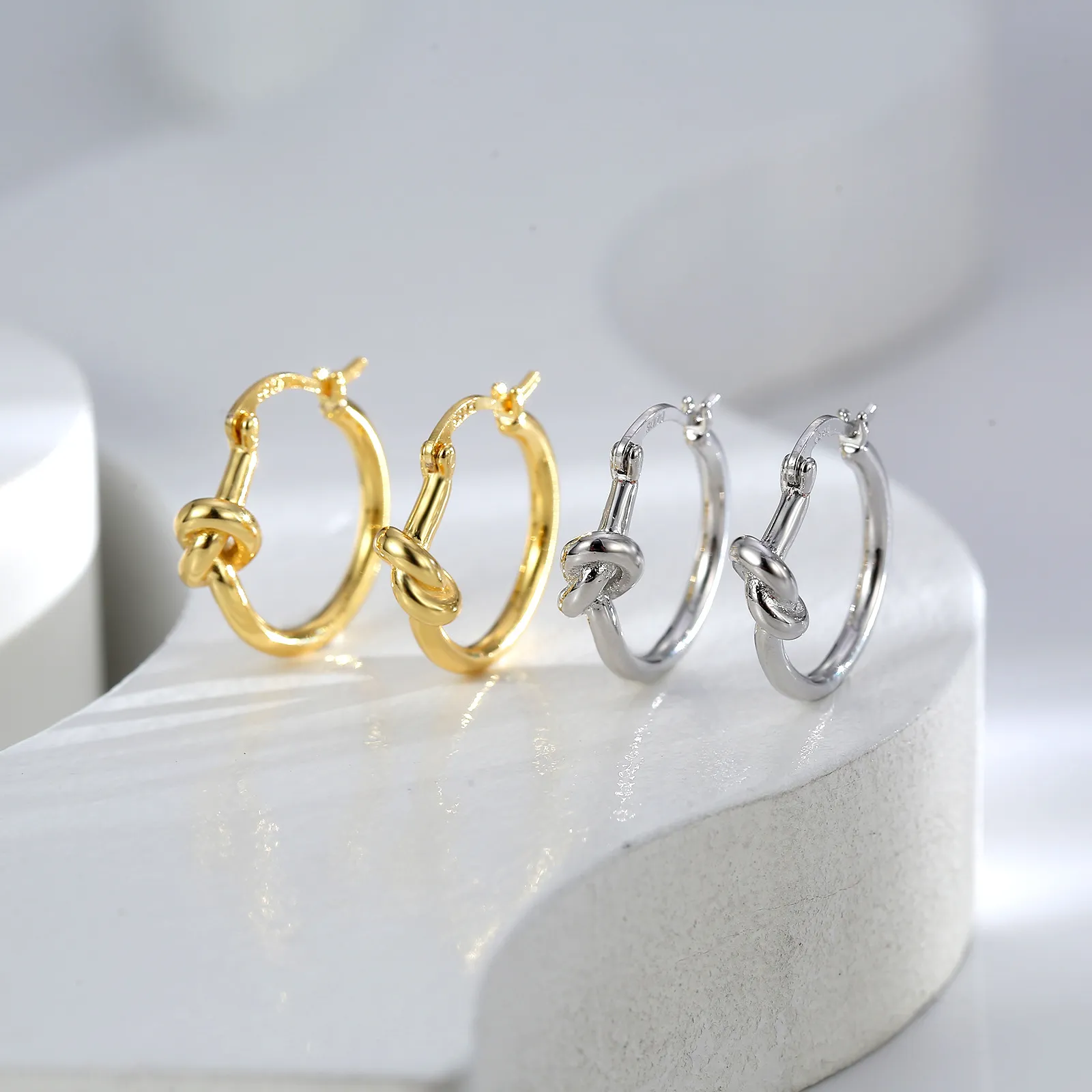Semplici accessori per l'orecchio del vento freddo ago d'argento borchie coreane orecchini femminili squisiti