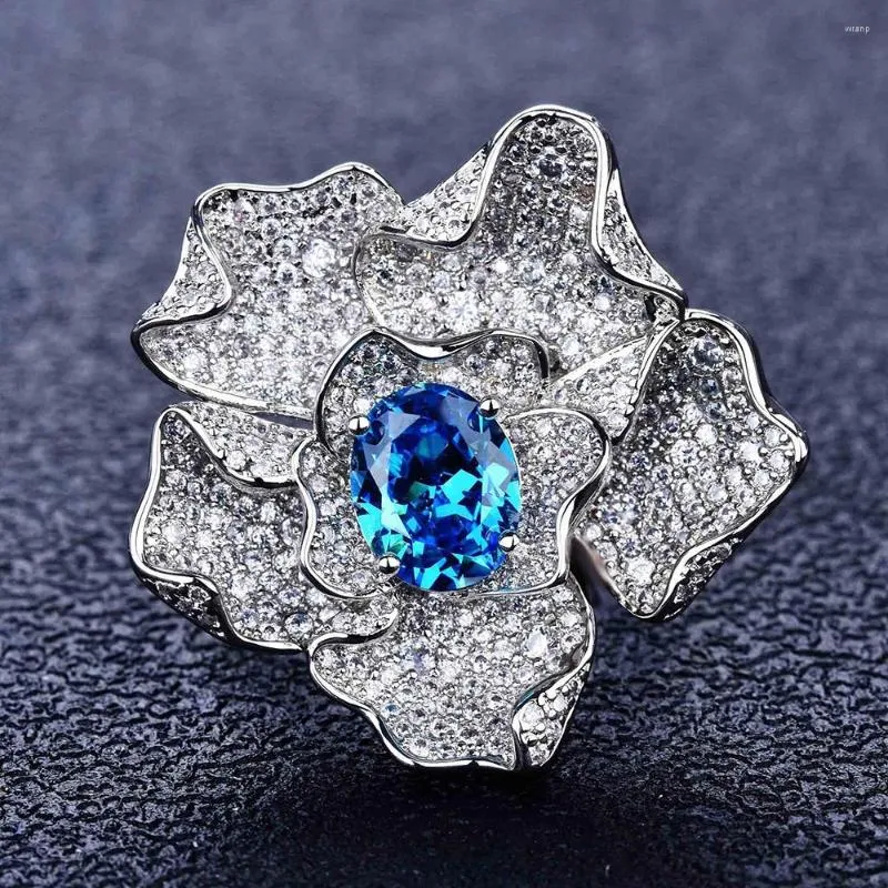 Cluster Rings Advanced Original Women Imitation Swiss Sapphire Flower Ring Femme Bright Zircon Luxury Jewelry Girl's Holiday Gift Party