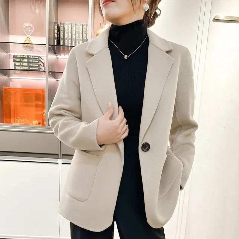 Womens Wool Blends Women Coat Mid Long Bat Cape Autumn HighEnd Double Sided Cashmere Jacket Female Fashion Casual Ladies Outewear 231110