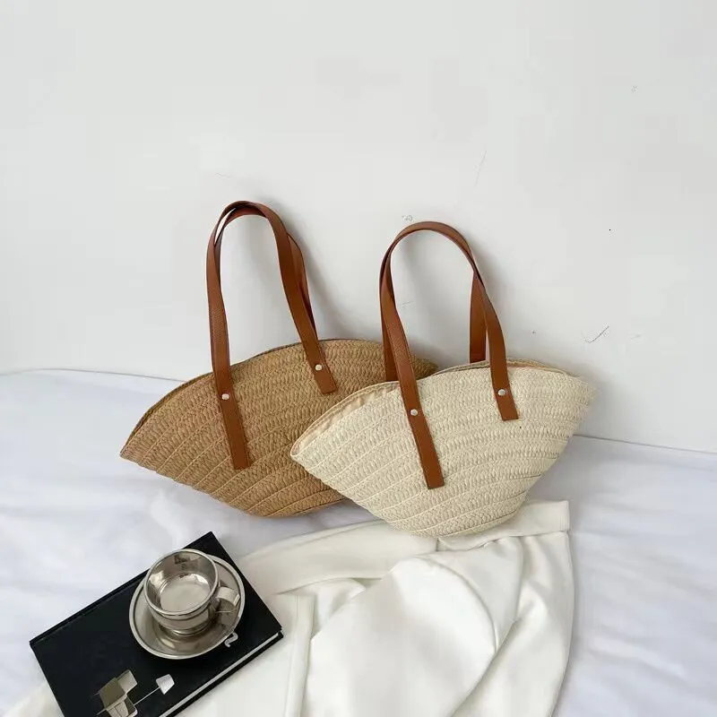 Evening Bags Trendy Lady Style Summer Holidays Small Straw Women Leather Handle Beach Tote Underarm Purse 230411