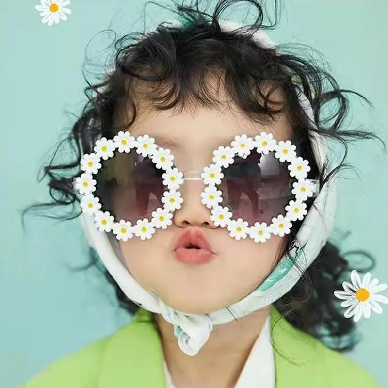 Sweet Girls Flowers Solglasögon Factory Eyewear Kids Round Frame Daisy Frame UV 400 Beach Eyewear Kid's Sunblock Children Princess Adumbral