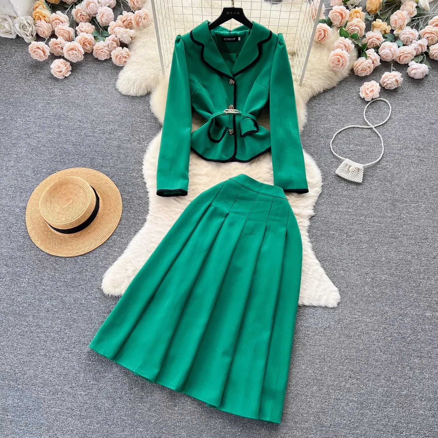 Vestido de duas peças vestidos outono escritório feminino blazer ternos nova alta qualidade verde entalhado colar único breasted cinto casaco plissado midi saia ternos 2024