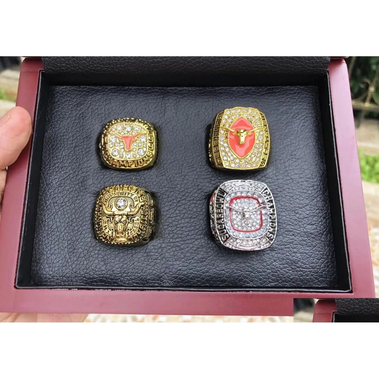 4pcs Texas Longhorn Rose Bowl Sec Championship Ring مع Wooden Box Men Man Gift Wholesale Drop Deliver