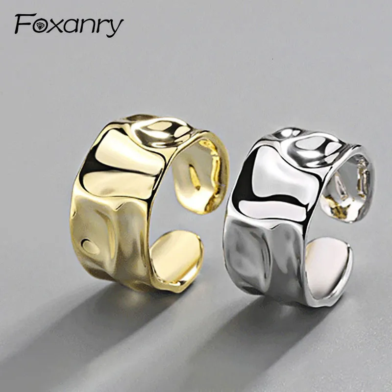 Pierścienie zespołowe Foxanry Srebrny kolor Nieregularny ręcznie robiony pierścień dla kobiet Kreatywne geometryczne szerokie biżuterię Rozmiar 65 mm Resacki 230410