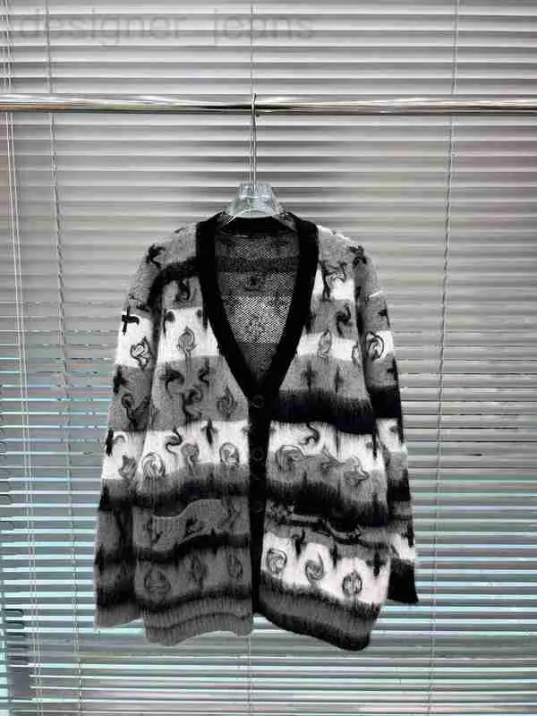 Kadın Sweaters Tasarımcı Moda Sonbahar Kış Tasarımcısı Nakış V-Neck Örgü Hardigan Süvari Ceket Kadınlar Uzun Kollu Düğme Gevşek DZLS