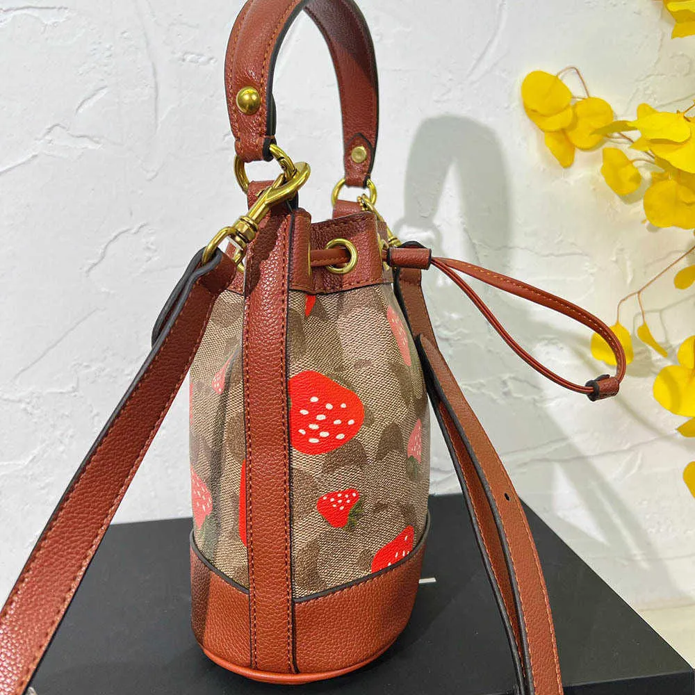 Mini sac à cordon en toile pour femmes, sac à main aux fraises de