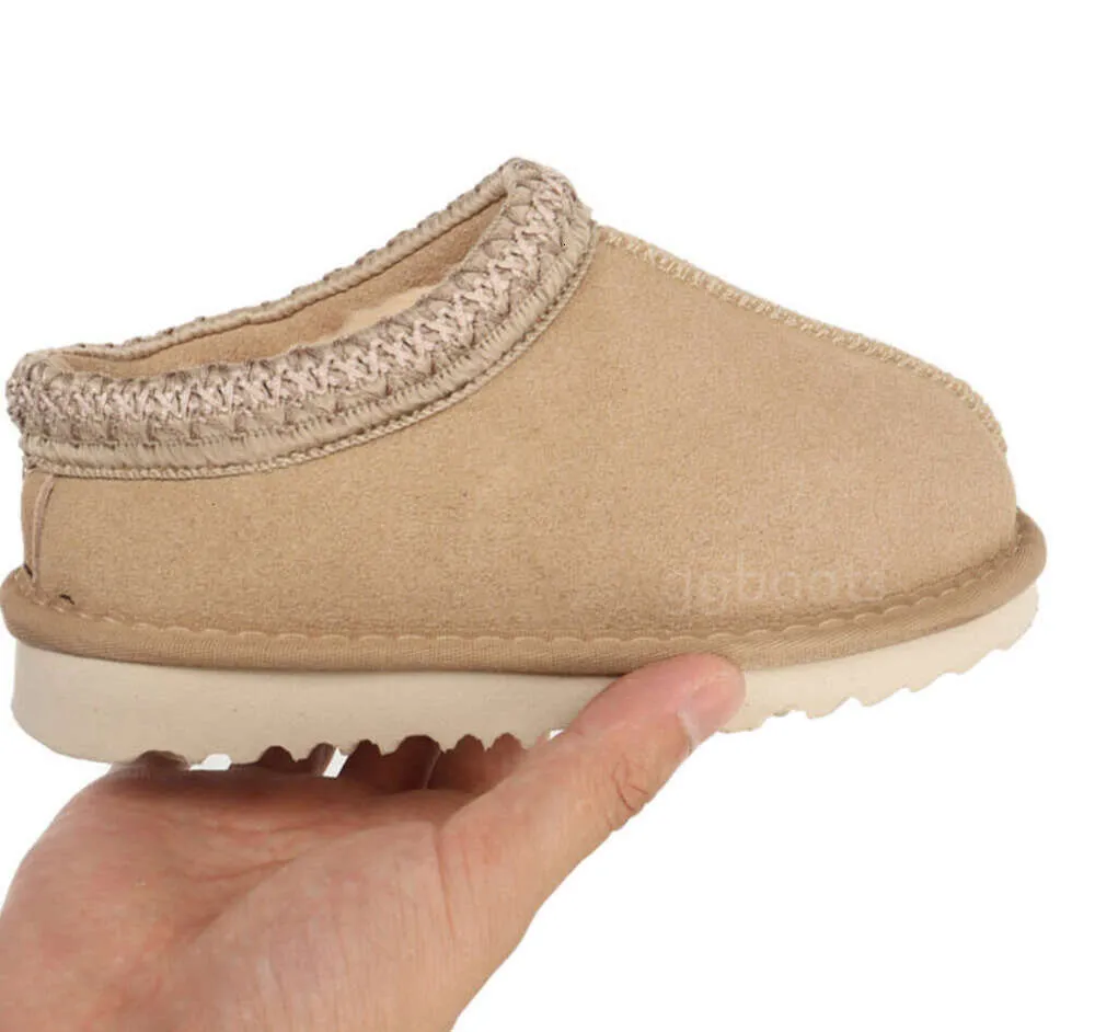 Laarzen voor kinderen uggskid Tasman Tazz Slippers Baby Kastanje Slippers Schapenvacht Ultra Mini sneeuwlaarzen Wintermuiltjes Wol Jongens Meisjes Enkelbont YU523ESS