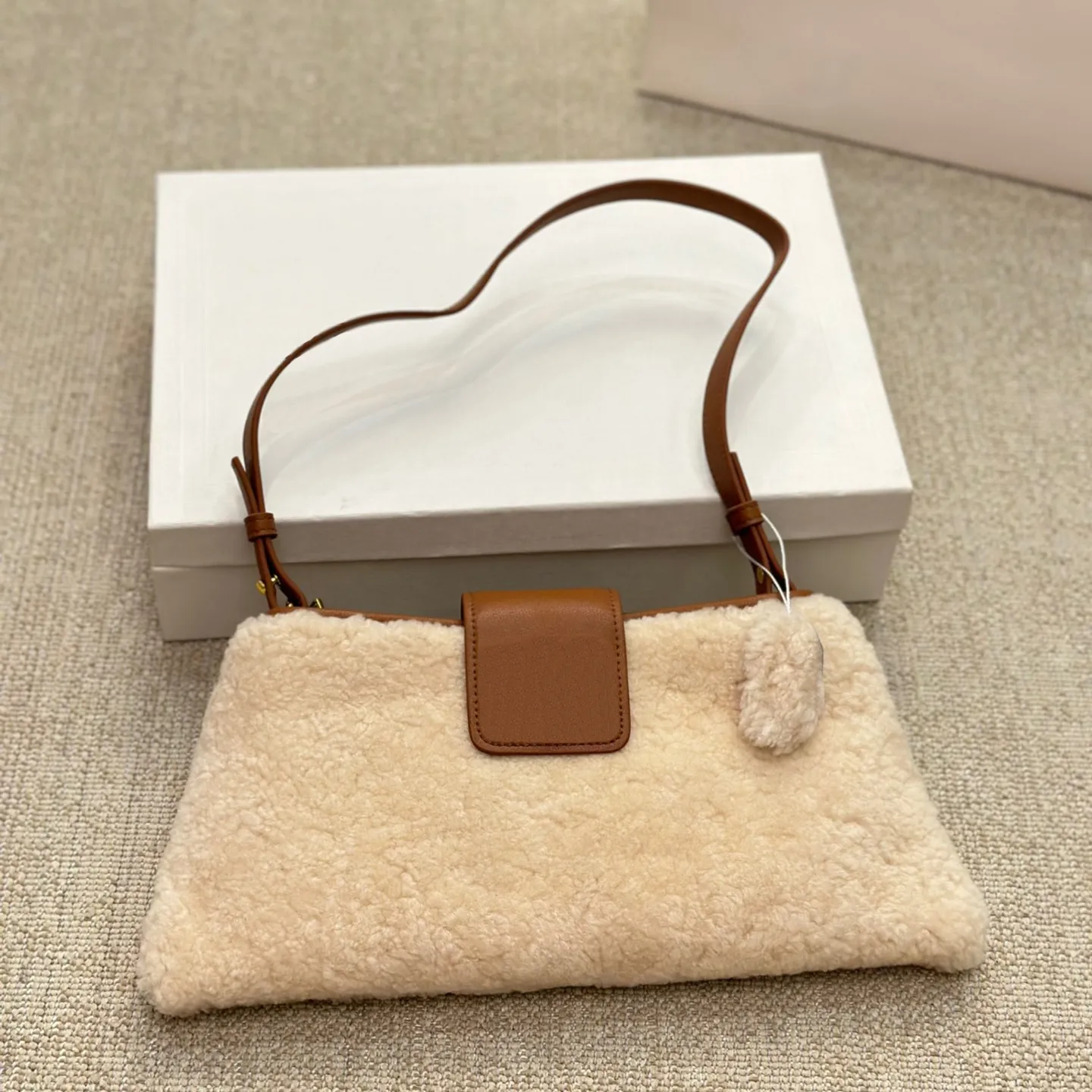 Ladies vintage handbags clearance