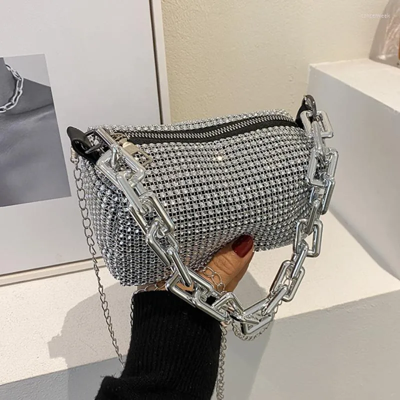 Kvällspåsar Fashion Rhinestones Kvinnors små handväskor lyxiga kedja damer axel crossbody kvinnlig parti koppling handväska väska