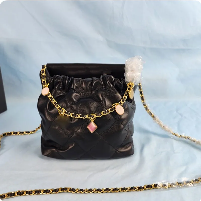 Tasarımcı çanta omuz çantası 2023 Bundled çöp torbası deri koyun derisi mini crossbody çanta moda kadınlar çanta alışveriş çantası toptan