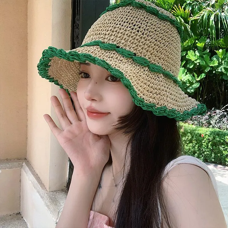Chapeaux à large bord 2023 Chapeau de paille tissé coréen Femme creuse respirante anti-ultraviolet soleil d'été bord de mer polyvalent pliable chapeau de seau