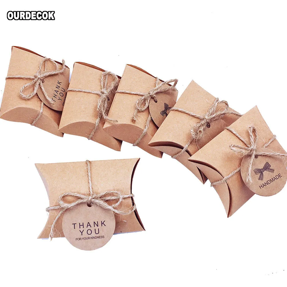 Gift Wrap 50pcs/Lot Cute Kraft Paper Pillow Candy Box Wedding Favors Gift Candy Boxes With Tags Home Party Birthday Supply 230410