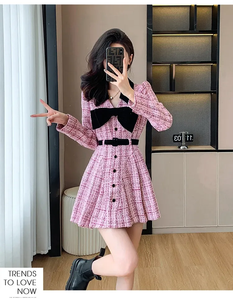 leather dress shorts Edikted Women's Mid Rise Faux Leather Micro Shorts main image 0