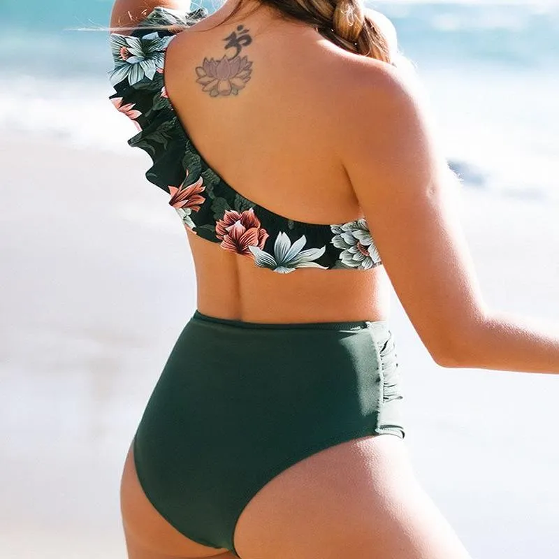Bikini for swimming deals