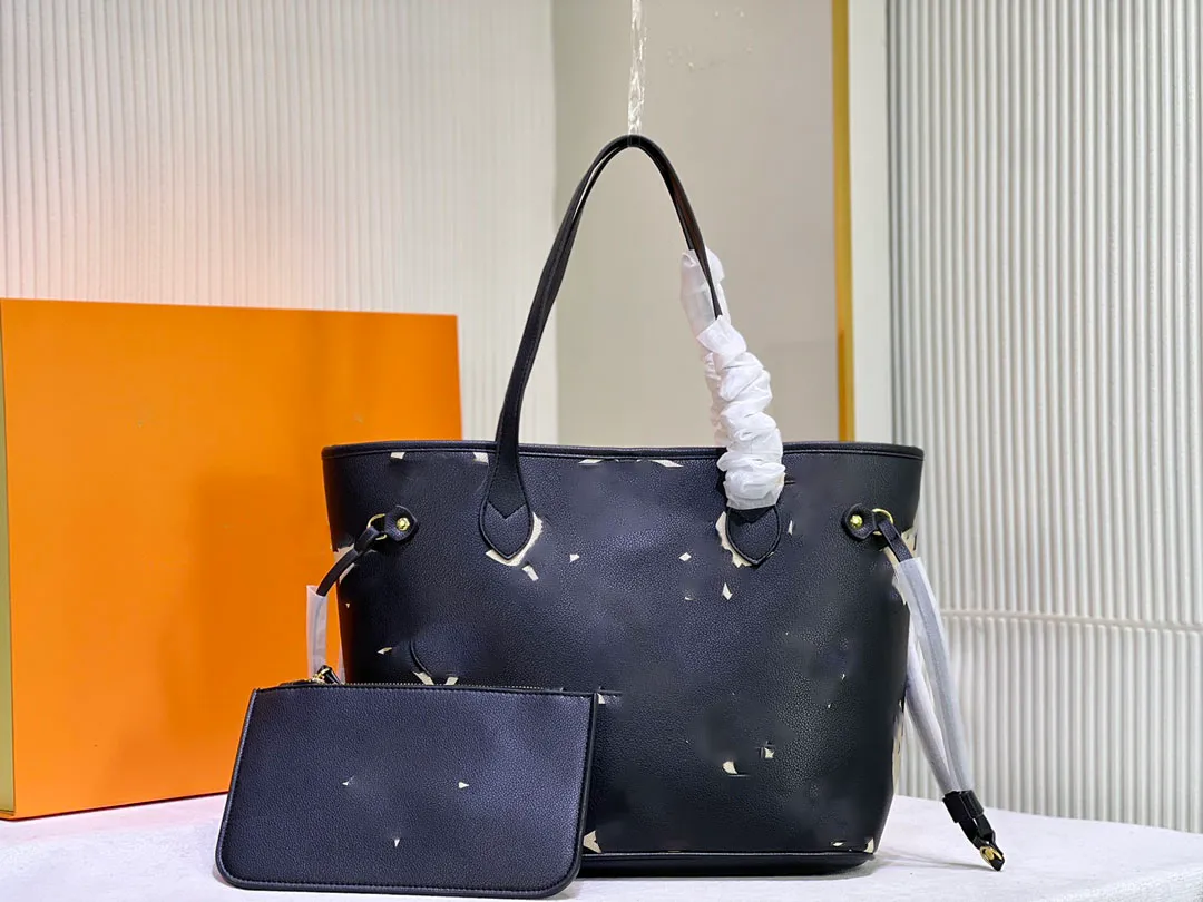 トートバッグデザイナートートバッグ有名なブランドハンドバッグ女性デザイナークラッチバッグ新しいバッグを販売
