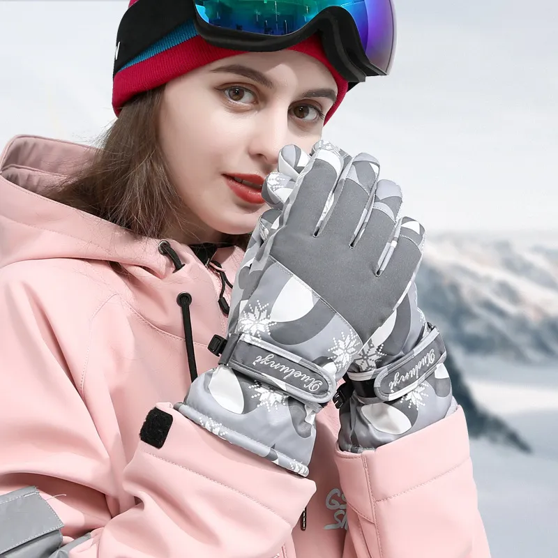 Ski gloves Women's winter outdoor warm riding thickened autumn and winter windproof wear resistant touch screen winter cotton gloves