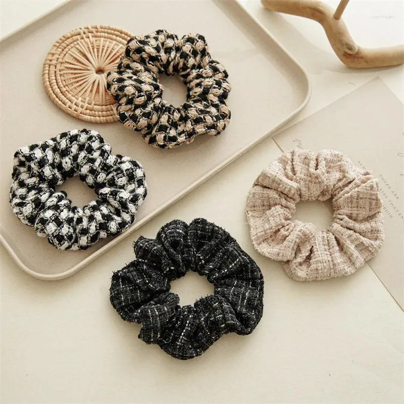 Hårtillbehör 2st Korean Style Plaid tyg Scrunchies Autumn Winter Classic Large Ring Sweet Girl Polytail grossist