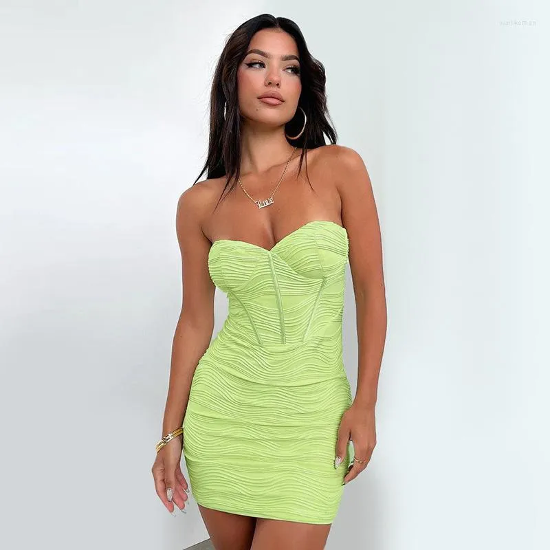 Lässige Kleider sexy trägerlose ärmellose Bodycon Mini Kleid für Frauen 2023 Sommer elegant schicke grün off Schulterparty Abend Outfits