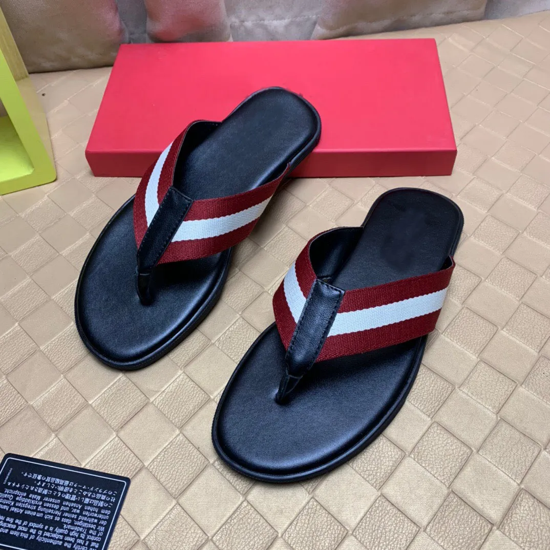 2023 MĘŻCZYZN SAMY Kaptuki Wysokiej jakości wygodne miękkie klapki na dno marka Lisure Non-Slip Outdoor Beach Sandals Rozmiar 38-45