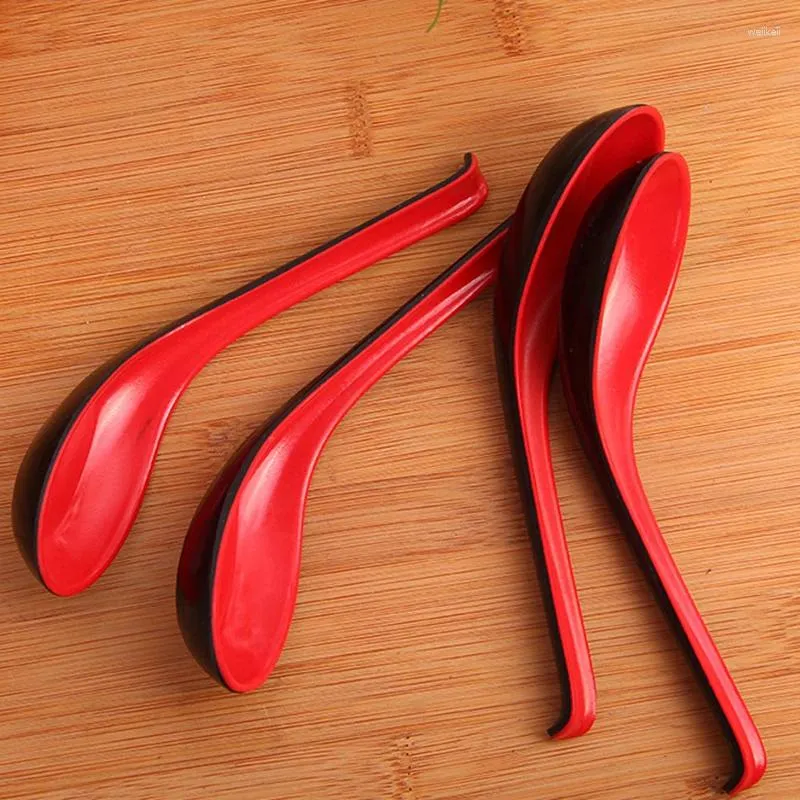 Cuillères 2pcs / Set Rouge Noir Couleur Accueil Couverts Japonais Bol en plastique Soupe Porridge Cuillère