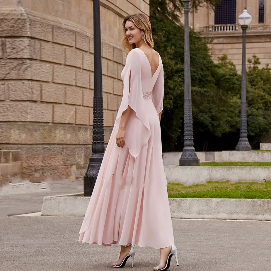 Elegant Pink Chiffon Mother Of The Bride Dress With 3/4