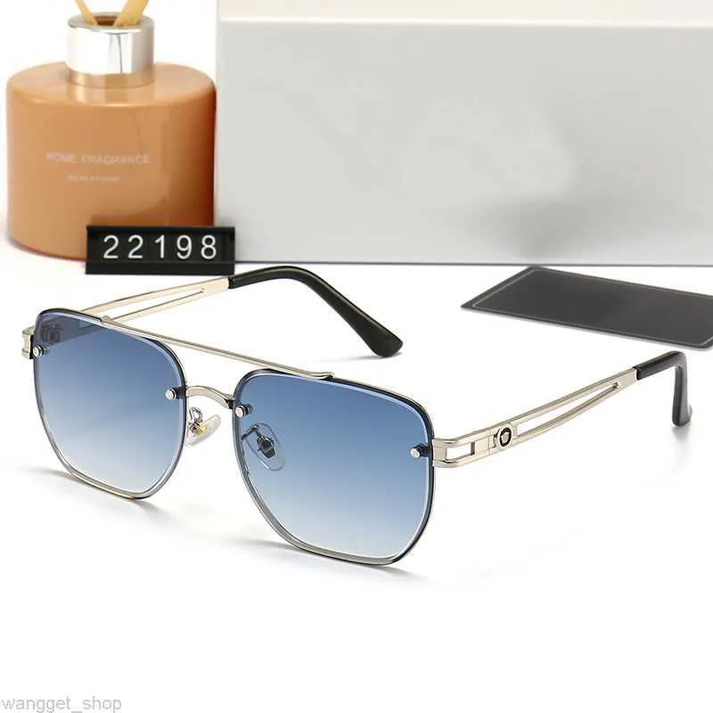 Nya Rimless Solglasögon Mens Fashion Eyewear Vintage Round Frame Gradient Blue Mirror Gun Grey Driving Anti UV Designer Gelglas med glas