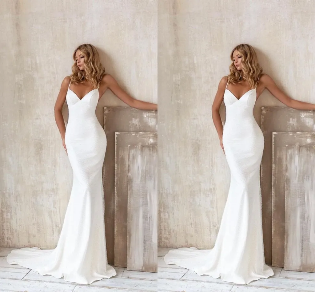 Elegant Simple Plus Size Mermaid Wedding Dresses Spaghetti Straps V Neck Backless Pleats Draped Floor Length Satin Sceond Reception Dress Bohemian Bridal Gowns