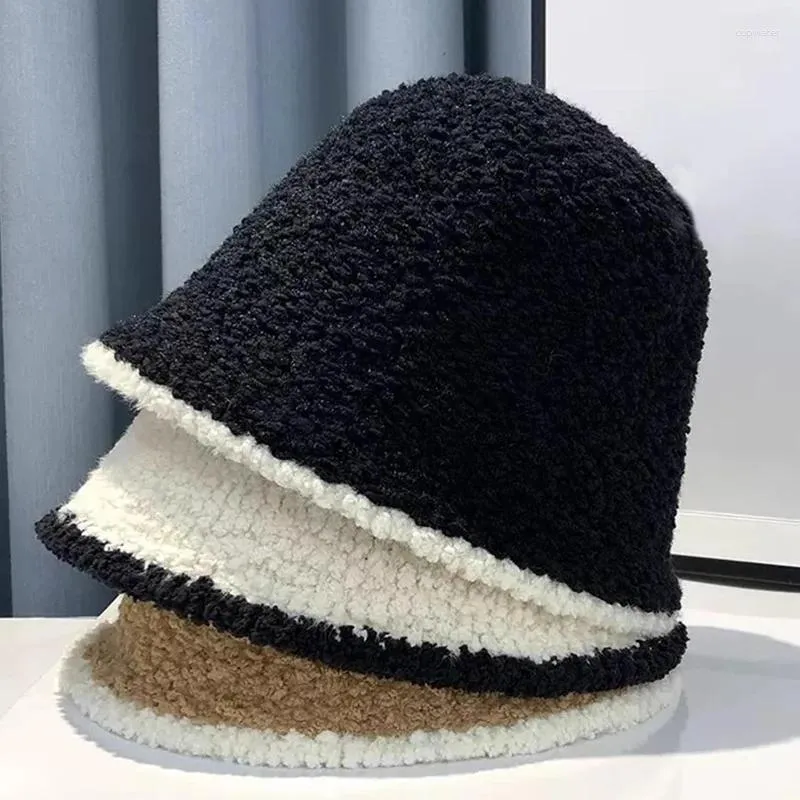 女性のためのベレー帽バケツ帽子冬の暖かい厚い子羊フリースウールボンネットキャップパナマ漁師キャップ