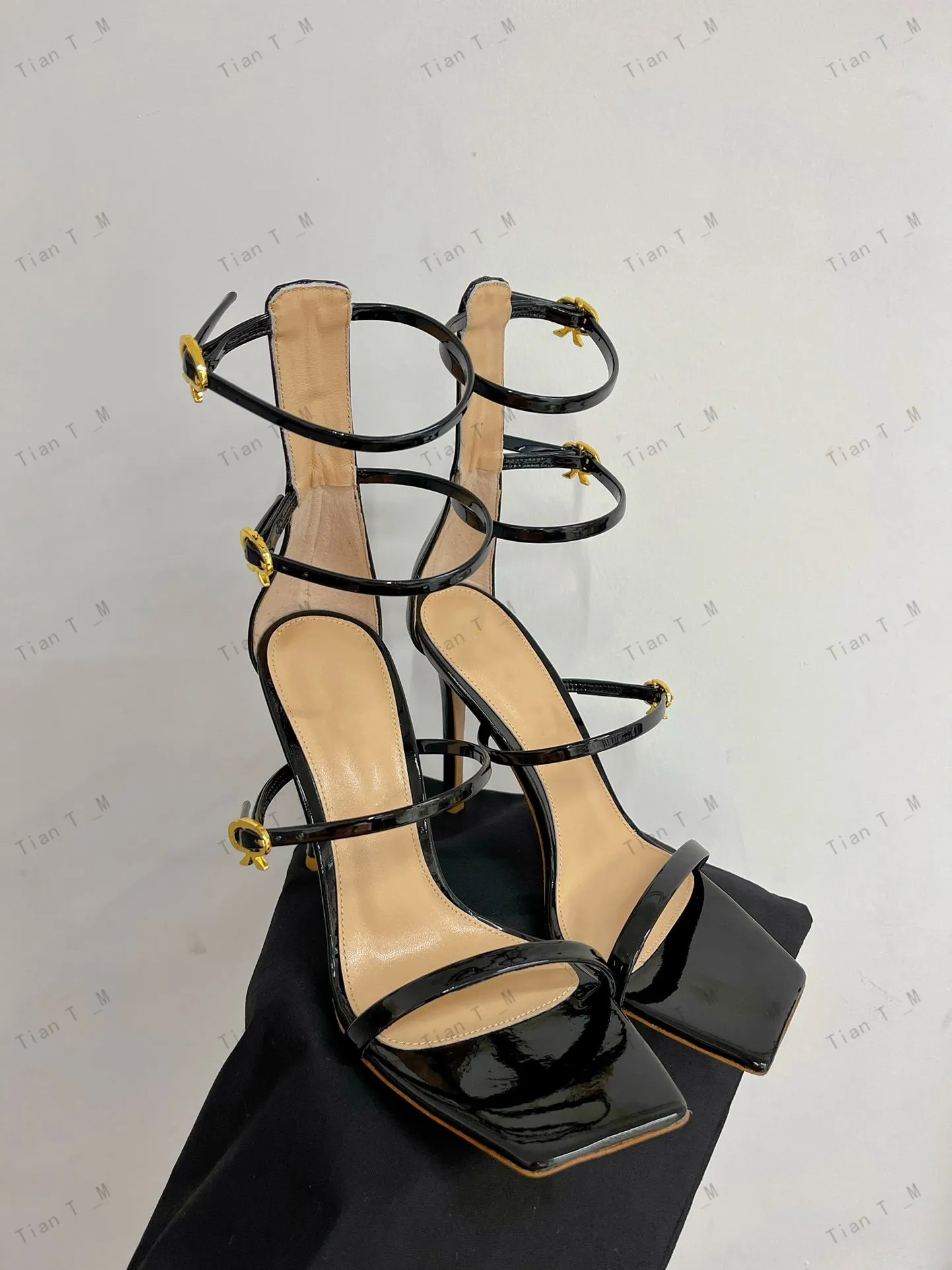 SOOVI Heels Crystal Ankle Strap Sandals Women Open Toe Zipper Thin High  Heels Sandals Female Dress Shoes Woman Summer (Color : Silver, Size : 10):  Amazon.co.uk: Fashion