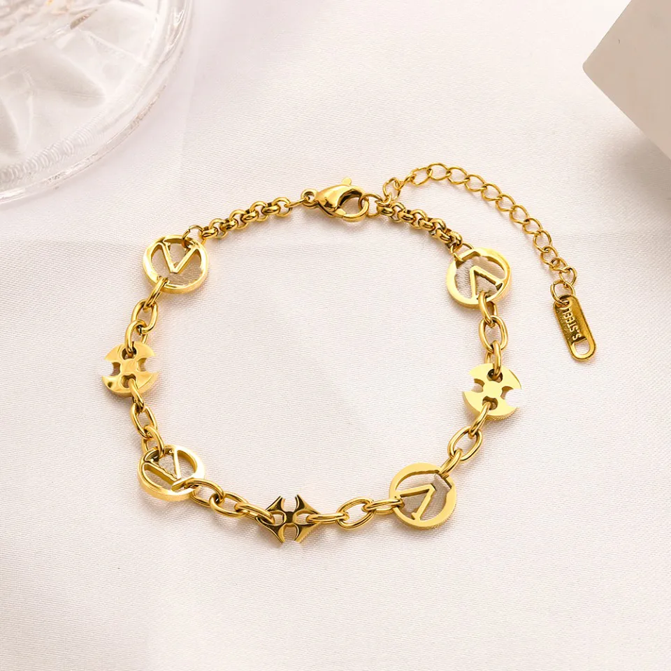 18k Gold Letter Chain Armband Designer Gift Jewelry Spring Travel Women's Armband Luxury Love Chain Armband Fashion rostfritt stål smycken grossist