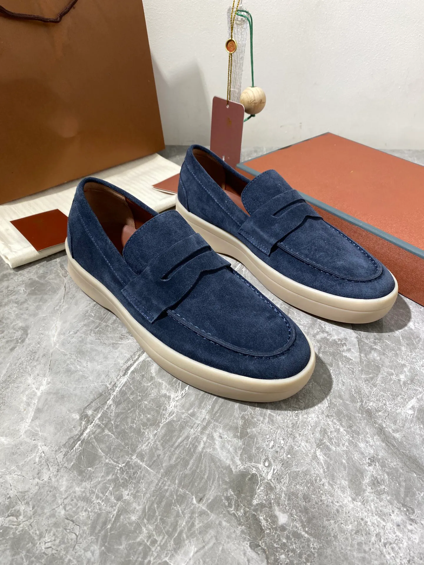 Ultimate Walk Loafers Men Summer Sticked Charms Walk LP Loafer Designer Casual Shoes Suede Moccasins Sneakers Loafers Loropiana Outdoor Sports Trainers Loro 38-46