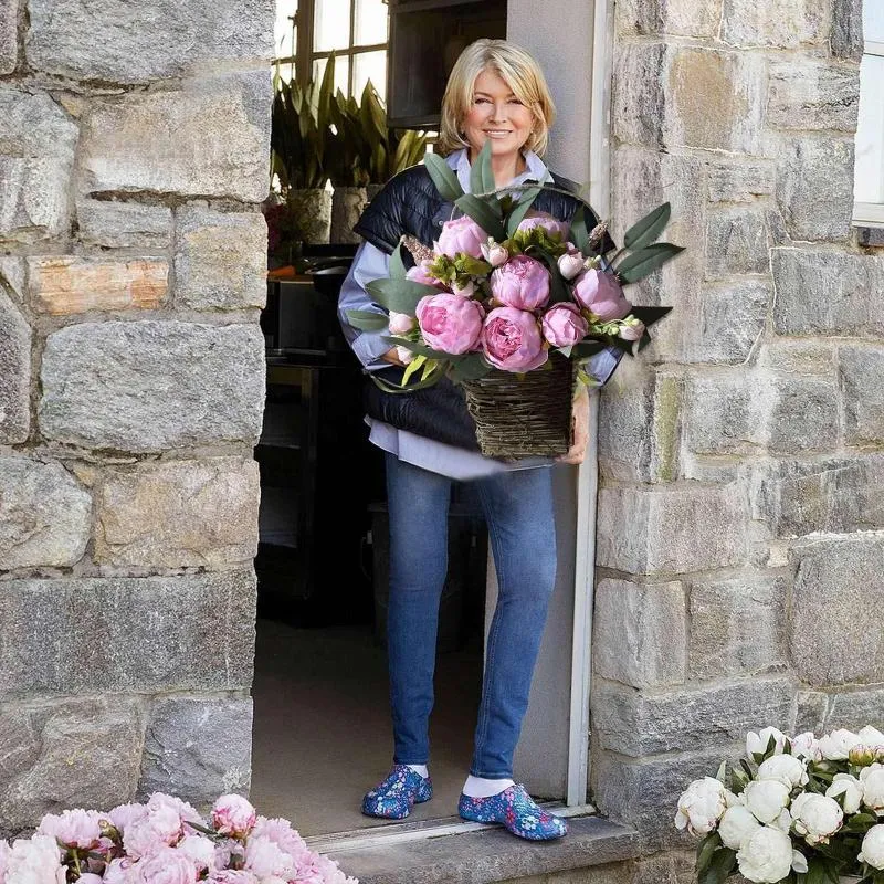 Colgadores de flores decorativas para puerta para ventana delantera Artificial, cesta de flores de peonía rosa claro, corona para el día de la madre, lavanda púrpura