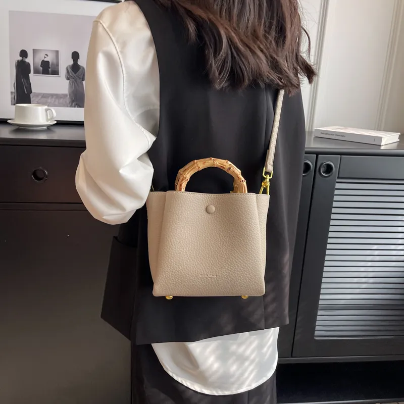 Fashion Crossbody Bag Versatile Women's Bag PU Mini Bucket Design Handväska