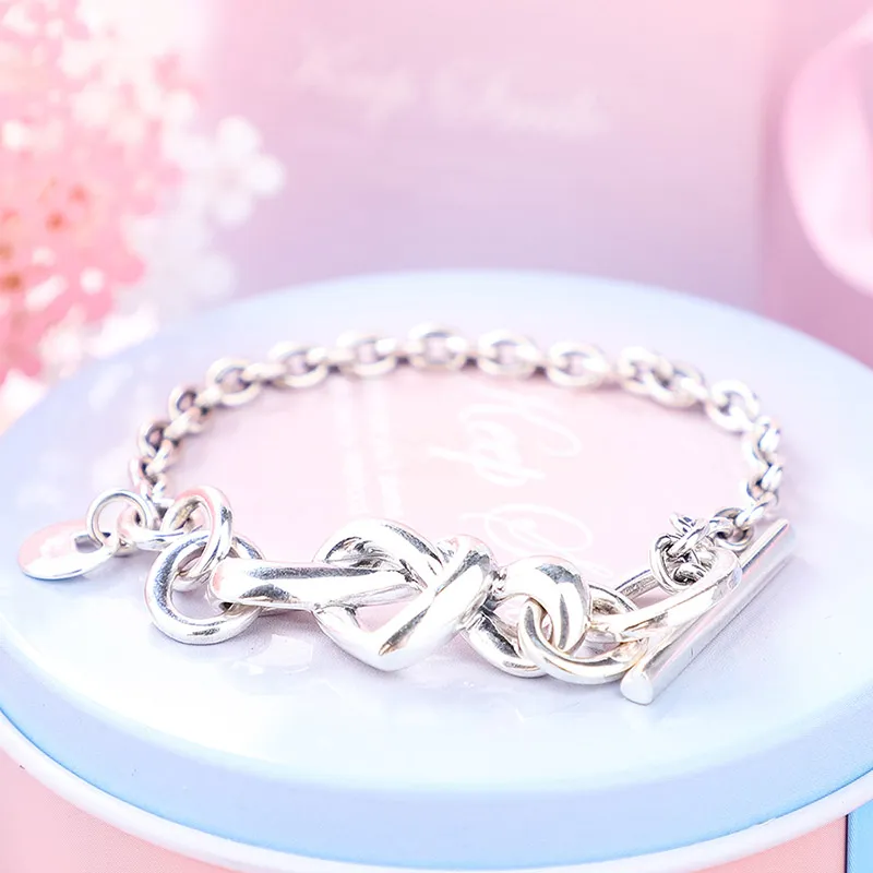 Knotted heart accendere bracelet pandora