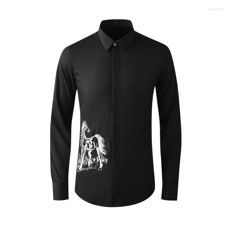 Chemises décontractées pour hommes 2023 Chemise d'été Brodée Cheval au galop Manches longues Style chinois Slim Menswear Bouton d'usine