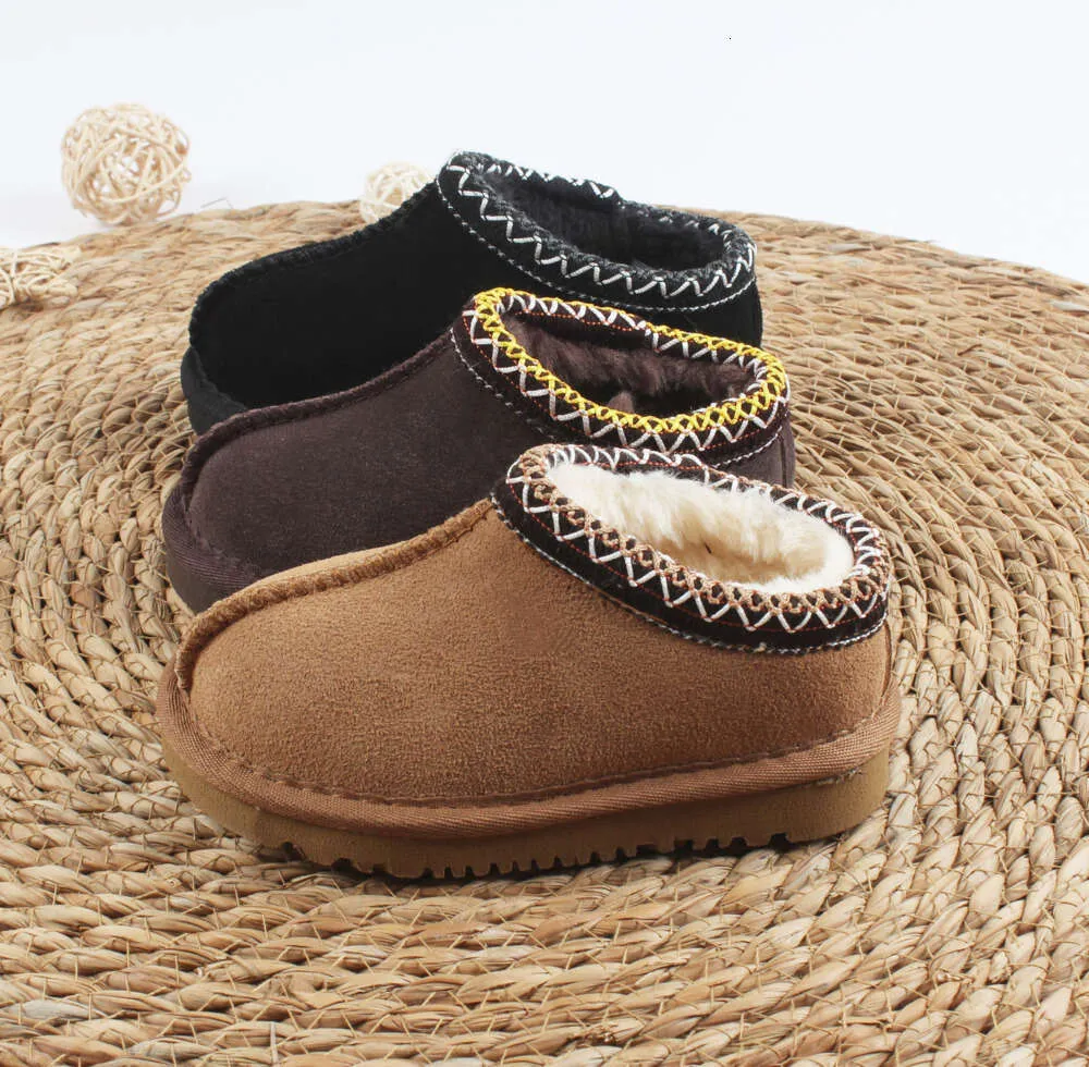 Pantoufles Tasman pour enfants en bas âge Uggies Braid Tazz Sandales Chaussures pour bébés Diapositives en fourrure de châtaigne Peau de mouton Shearling Classic Ultra Mini Boot Mules d'hiver Australie b347