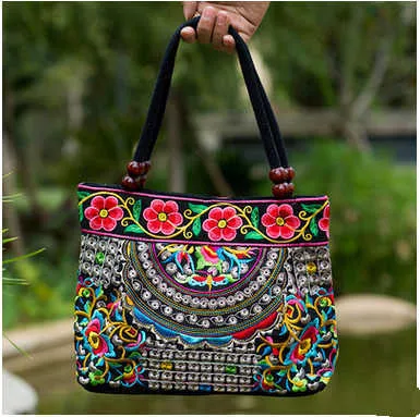 New Fashion Bohemian Women 'borsa! Nuove belle borse da donna ricamate tendenza nazionale borsa ricamata ricamo Lady borsa da trasporto 230412