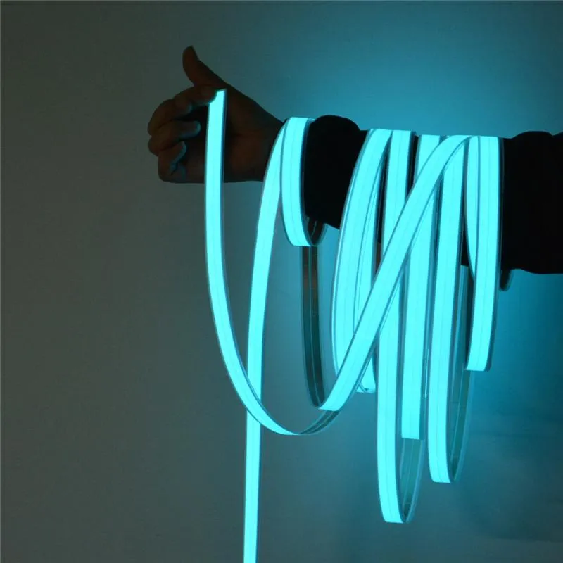 Strisce di striscia LED per auto per logo pubblicitario fai da te Luci al neon flessibili Glow Rope Decorazione del partito Lampada a nastro USB 12V Retroilluminazione a pannelli
