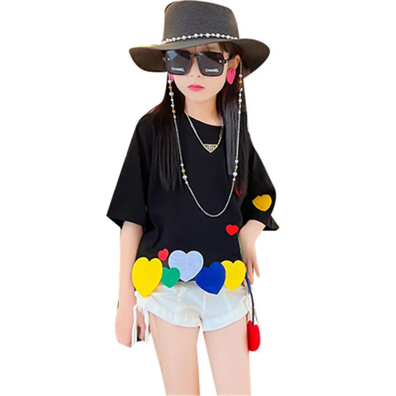 Tshirts Fashion Girls Design Tshirts with Colorful Heart Loose Top Clothes for Kids Korean Short Sleeve Tees 414Year 230412