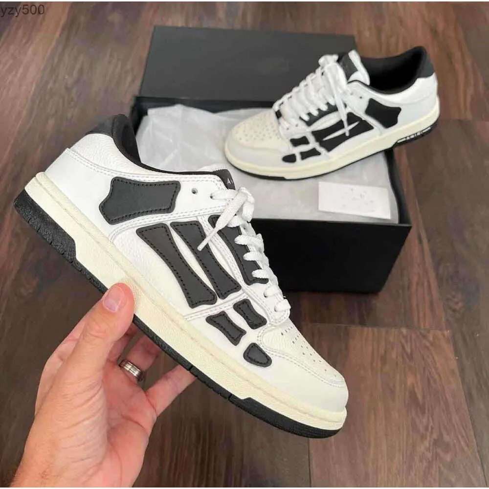 Am Luksusowy super wysokiej jakości Skeltoe Bone Runner Buty Sneaker Buty dla mężczyzn mężczyźni trenerzy deskorolki na zewnątrz Sport EU35-47 Ami Amirlies Amiiri imiri 0UH4