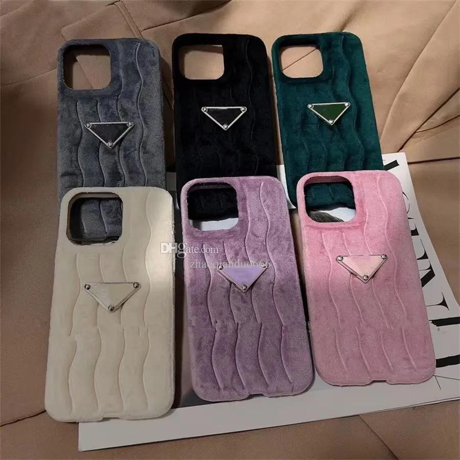 Luxurys designer telefonfodral i iPhone i cell för iPhone7/8 11 11Pro 12 13 14 Hösten och vintern Simple Water Ripple Tide Brand Triangular Phone Case
