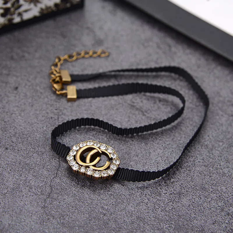 Luxury jewelry Chokers designer alphabet black rope necklace imported simulation diamond pearl counter consistent brass material hot model